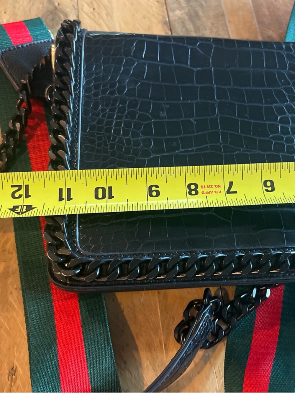 Black Croc Embossed Crossbody Bag w/ Chain Strap & Designer Inspired Strap - Picture 3 of 6